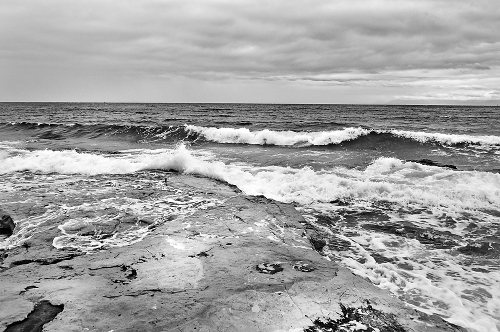 Seaside in black and white